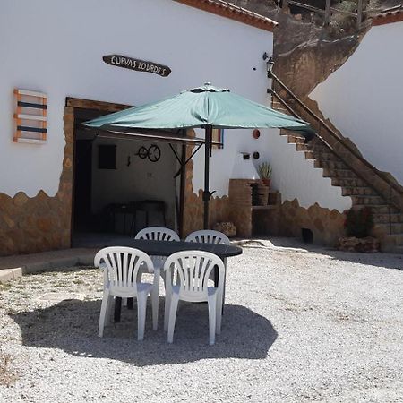Vila Cuevas Lourdes Benamaurel Exteriér fotografie